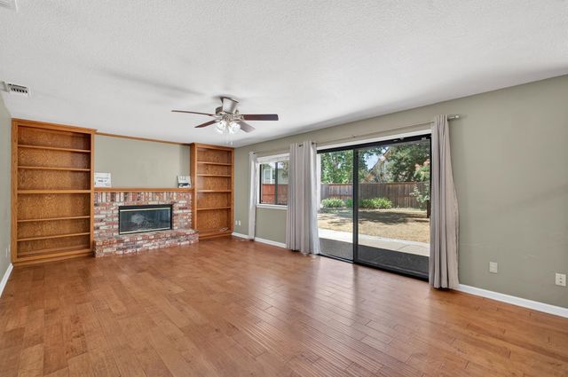 9306 Candalero Ct, Elk Grove, CA 95758