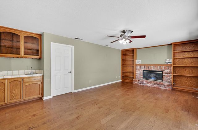 9306 Candalero Ct, Elk Grove, CA 95758