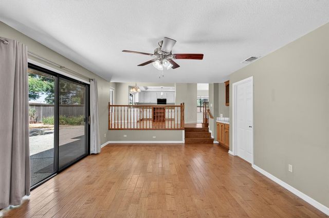 9306 Candalero Ct, Elk Grove, CA 95758