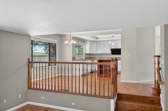 9306 Candalero Ct, Elk Grove, CA 95758