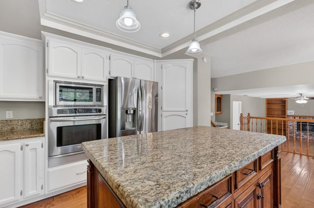 9306 Candalero Ct, Elk Grove, CA 95758