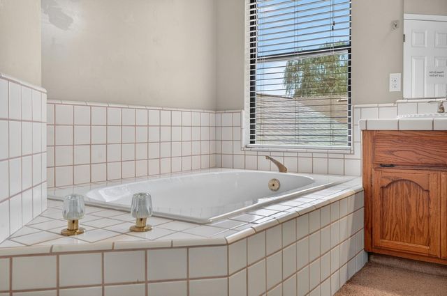 9306 Candalero Ct, Elk Grove, CA 95758