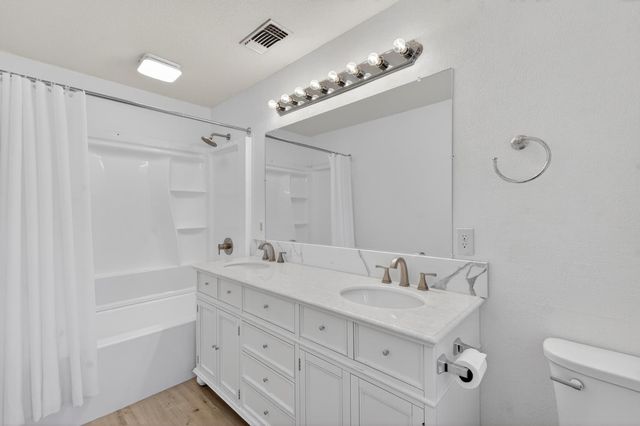 9306 Candalero Ct, Elk Grove, CA 95758