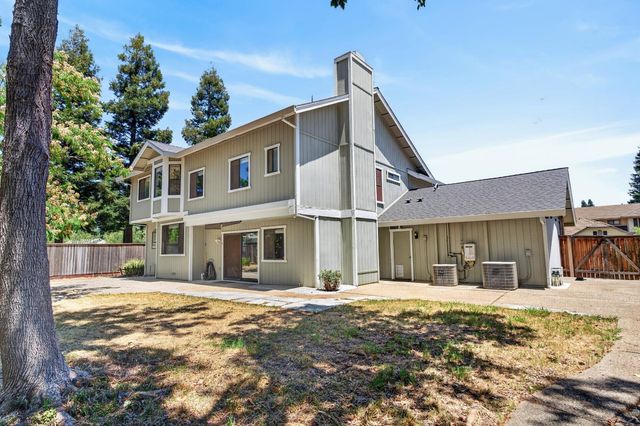 9306 Candalero Ct, Elk Grove, CA 95758