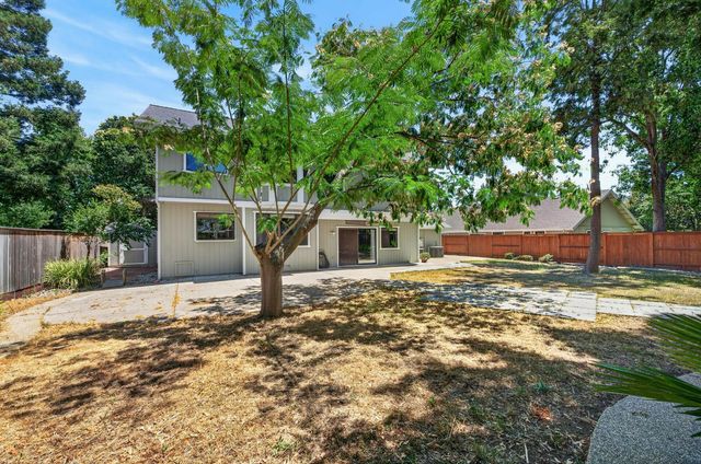 9306 Candalero Ct, Elk Grove, CA 95758