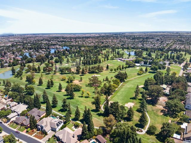 9306 Candalero Ct, Elk Grove, CA 95758