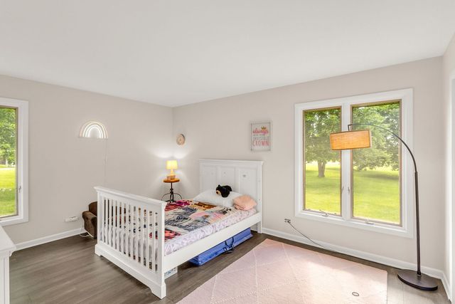 11N025 Burlington Road, Hampshire, IL 60140