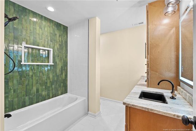6375 Bingham Place, Fayetteville, NC 28304