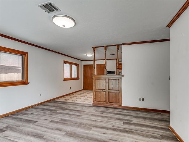 136 Elwood Drive, Edmond, OK 73013