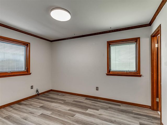 136 Elwood Drive, Edmond, OK 73013