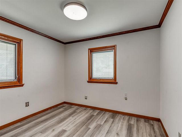 136 Elwood Drive, Edmond, OK 73013