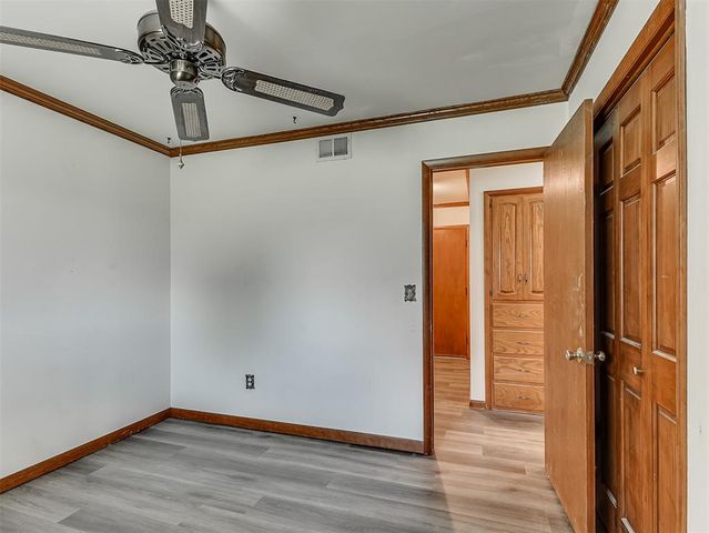136 Elwood Drive, Edmond, OK 73013