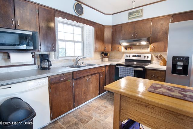 405 Wallace Ave, Leitchfield, KY 42754