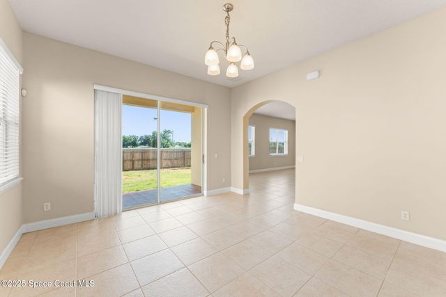 2032 Elkins Point Point, Melbourne, FL 32935
