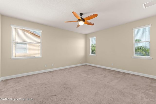 2032 Elkins Point Point, Melbourne, FL 32935