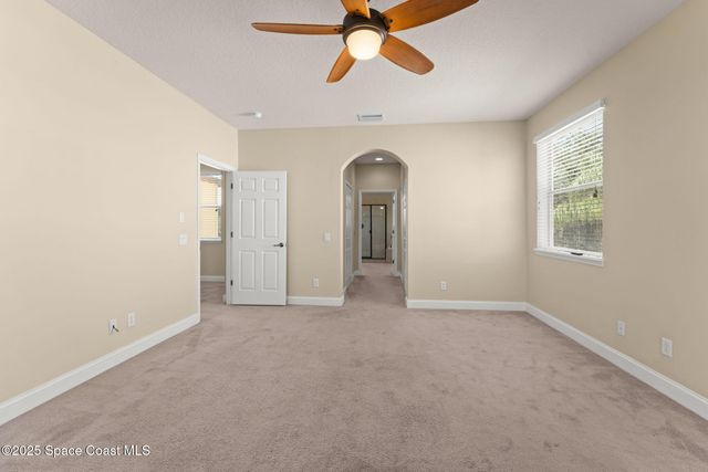 2032 Elkins Point Point, Melbourne, FL 32935