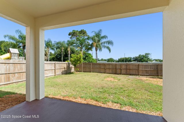 2032 Elkins Point Point, Melbourne, FL 32935