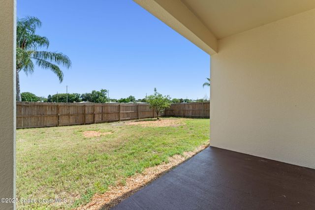 2032 Elkins Point Point, Melbourne, FL 32935