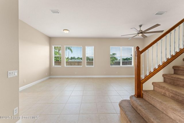 2032 Elkins Point Point, Melbourne, FL 32935