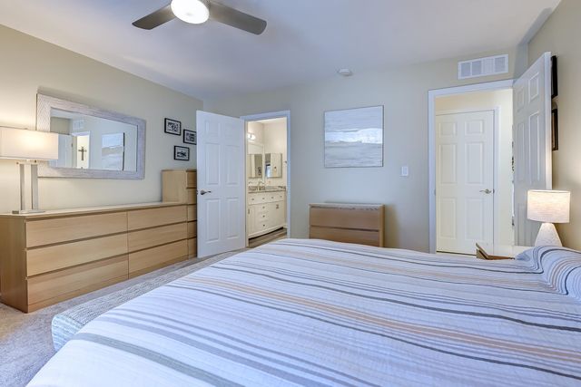 460 Ocean Creek Dr Apt 17, Myrtle Beach, SC 29572