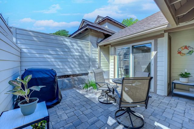 460 Ocean Creek Dr Apt 17, Myrtle Beach, SC 29572