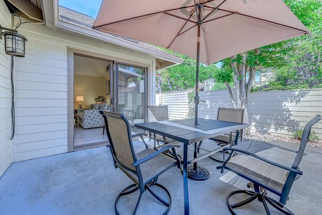 460 Ocean Creek Dr Apt 17, Myrtle Beach, SC 29572