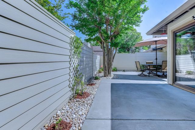 460 Ocean Creek Dr Apt 17, Myrtle Beach, SC 29572