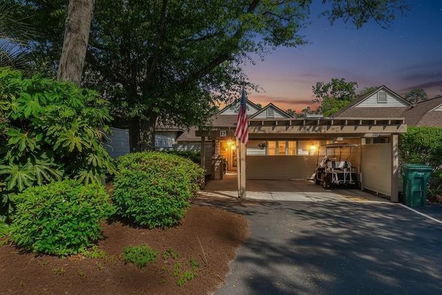 460 Ocean Creek Dr Apt 17, Myrtle Beach, SC 29572