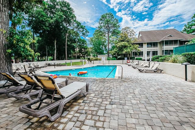 460 Ocean Creek Dr Apt 17, Myrtle Beach, SC 29572