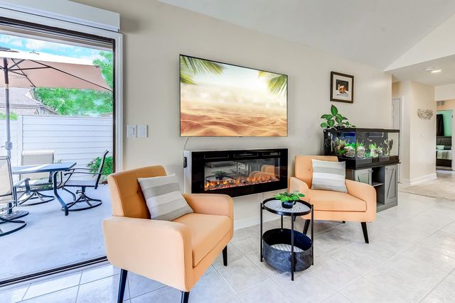 460 Ocean Creek Dr Apt 17, Myrtle Beach, SC 29572