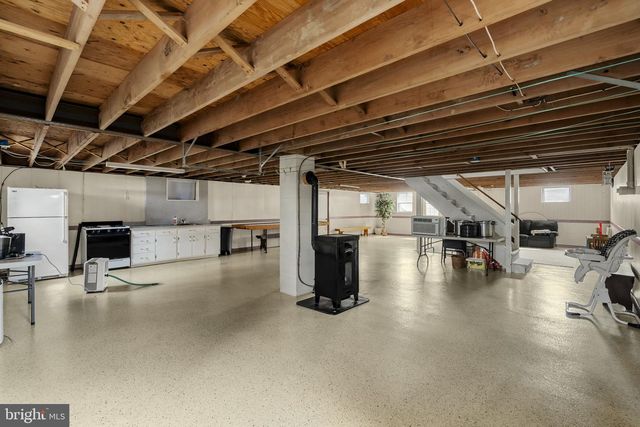 897 S CUSTER AVE, New Holland, PA 17557