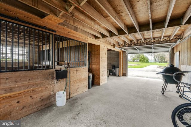 897 S CUSTER AVE, New Holland, PA 17557
