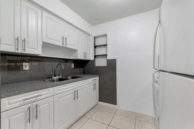 670 NE 130th Street 670, North Miami, FL 33161