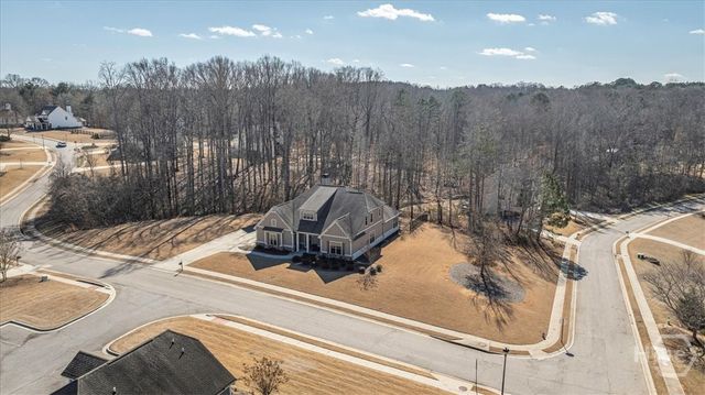 309 Sterling Lake Way, Jefferson, GA 30549