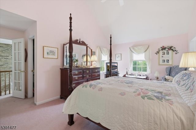 42 Copper Penny Rd, Raritan Twp., NJ 08822