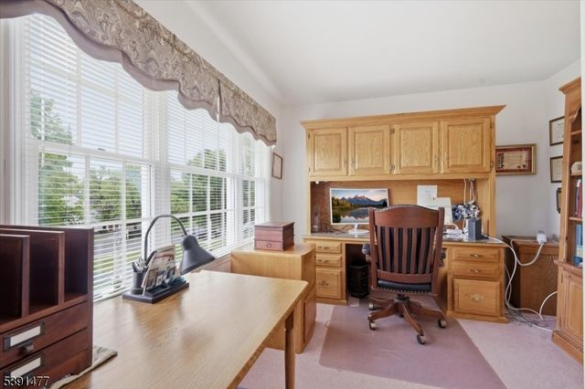 42 Copper Penny Rd, Raritan Twp., NJ 08822
