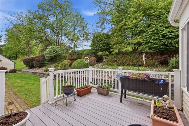 42 Copper Penny Rd, Raritan Twp., NJ 08822