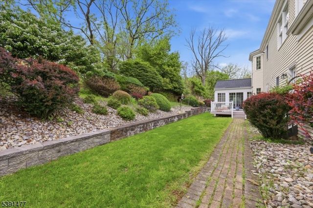 42 Copper Penny Rd, Raritan Twp., NJ 08822