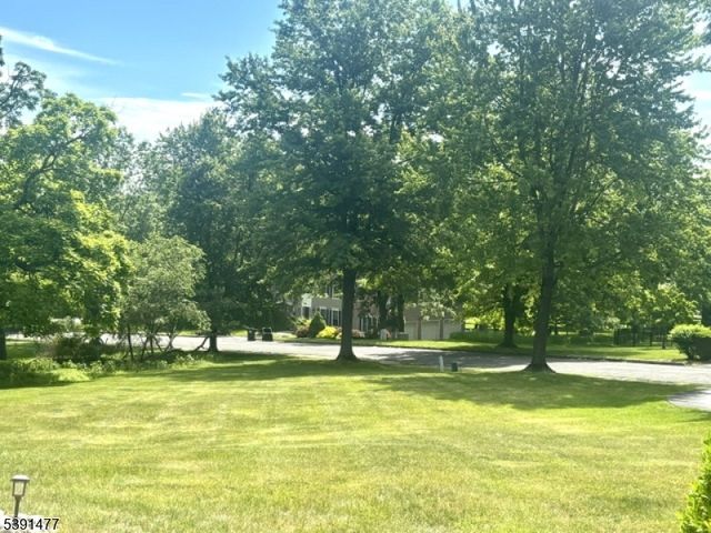 42 Copper Penny Rd, Raritan Twp., NJ 08822
