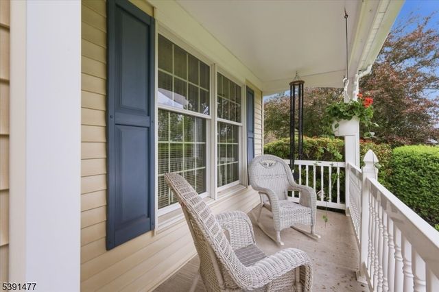 42 Copper Penny Rd, Raritan Twp., NJ 08822