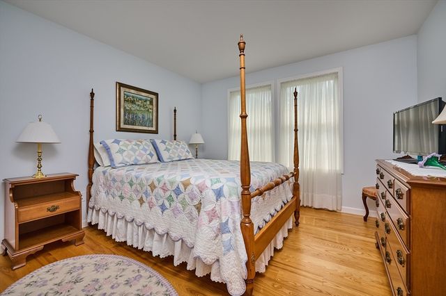 420 Hadley Rd, Sunderland, MA 01375