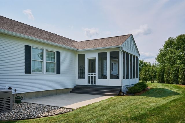420 Hadley Rd, Sunderland, MA 01375