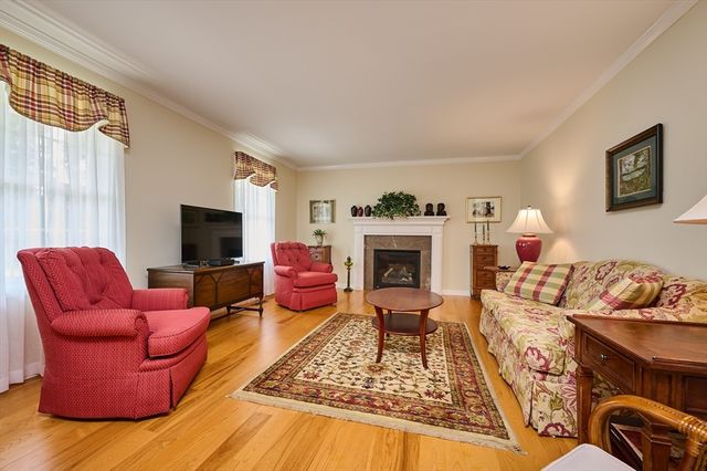 420 Hadley Rd, Sunderland, MA 01375