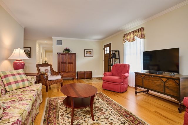 420 Hadley Rd, Sunderland, MA 01375