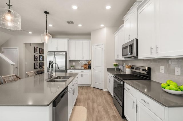 1919 PERCH HAMMOCK LOOP, Groveland, FL 34736