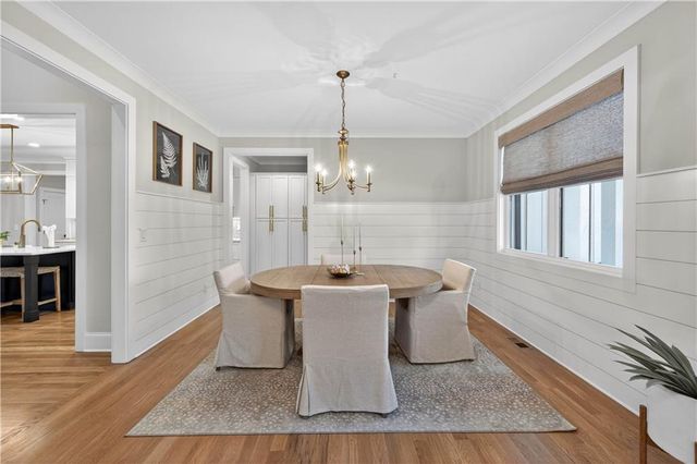 6570 Crestwood Peninsula, Flowery Branch, GA 30542