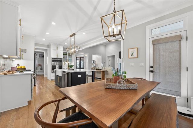 6570 Crestwood Peninsula, Flowery Branch, GA 30542