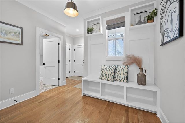 6570 Crestwood Peninsula, Flowery Branch, GA 30542