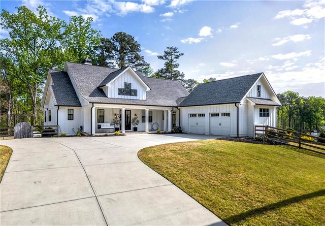 6570 Crestwood Peninsula, Flowery Branch, GA 30542