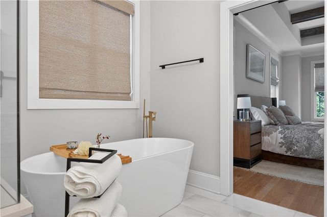 6570 Crestwood Peninsula, Flowery Branch, GA 30542